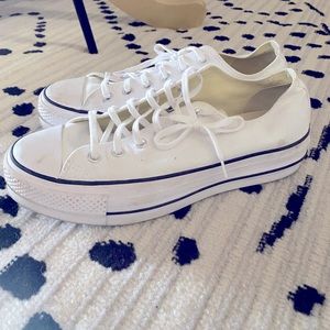 White low top platform converse sneakers. Size 11.
